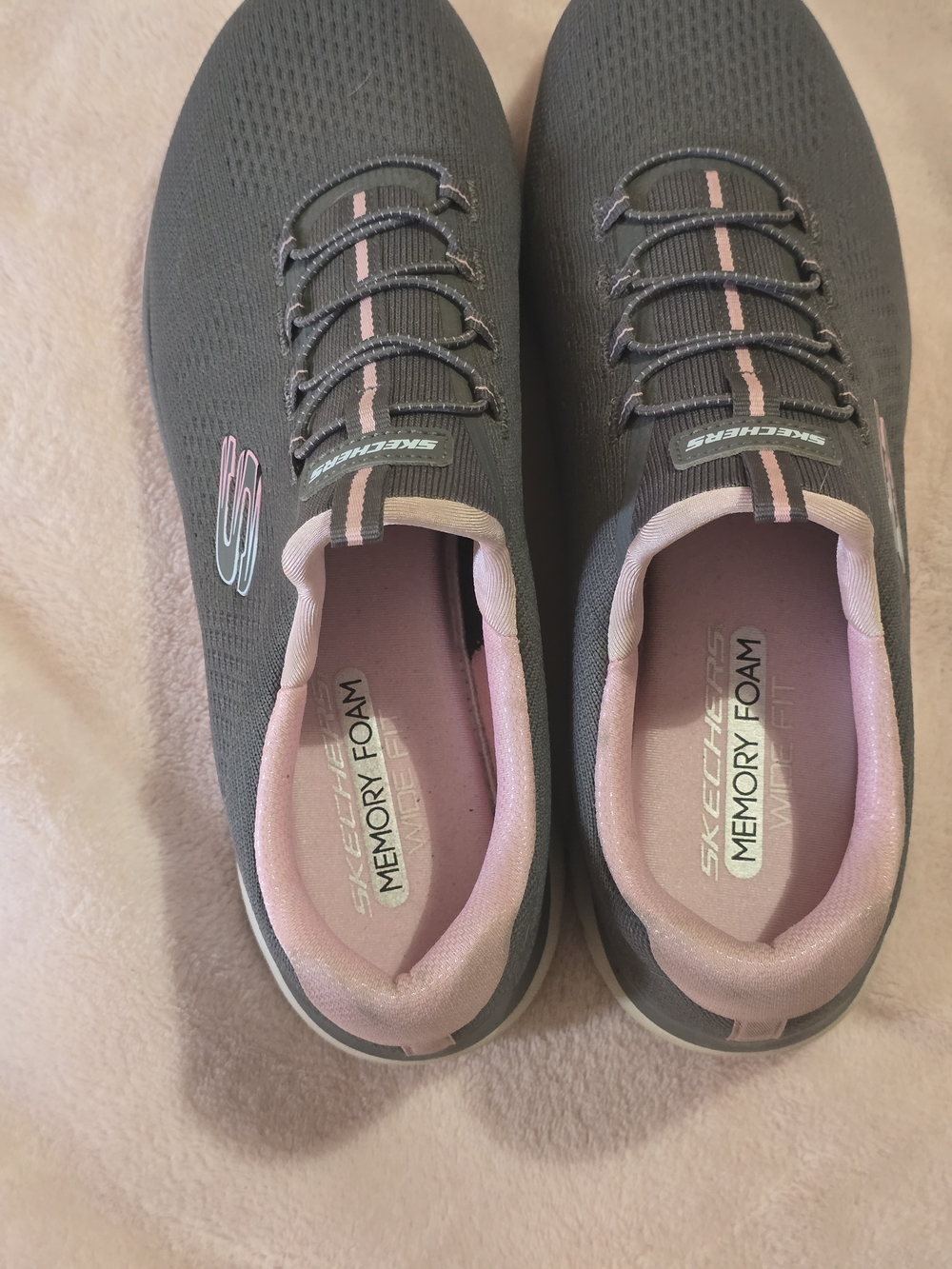 Skechers Women's Gray Slip-On Sneakers with Pink Accents